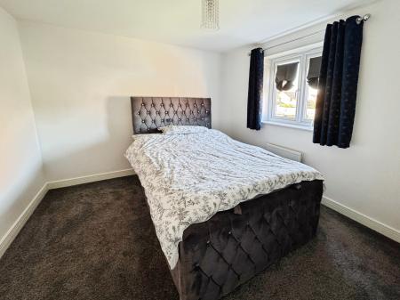 4 bedroom Detached house for sale in Bridgewater Road, Burton-on-Trent, DE14