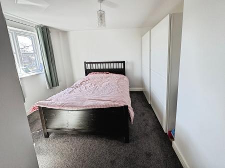 4 bedroom Detached house for sale in Bridgewater Road, Burton-on-Trent, DE14