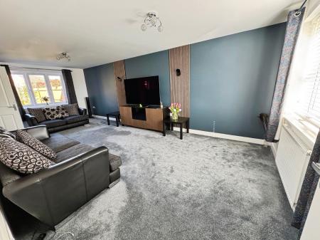 4 bedroom Detached house for sale in Bridgewater Road, Burton-on-Trent, DE14