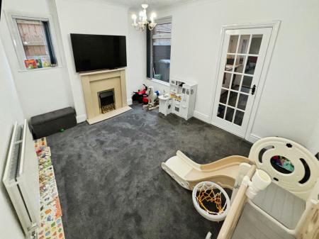 3 bedroom Semi-detached house for sale in Belvedere Road, Burton-on-Trent, DE13