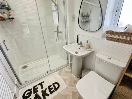 4 bedroom Detached house for sale in Rowan Drive, Branston, Burton-on-Trent, DE14