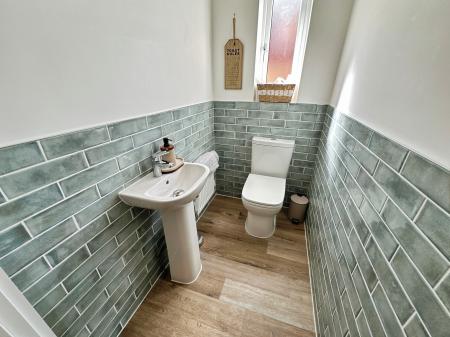 4 bedroom Detached house for sale in Rowan Drive, Branston, Burton-on-Trent, DE14