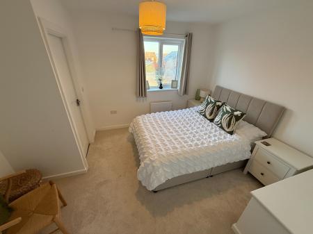 3 bedroom Semi-detached house to let in Stirling Road, Woodville, DE11