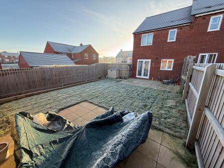 3 bedroom Semi-detached house to let in Stirling Road, Woodville, DE11