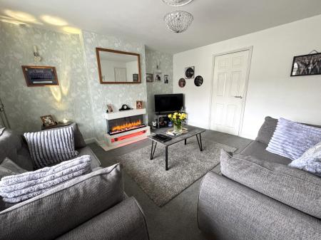 3 bedroom Semi-detached house for sale in Windmill Street, Swadlincote, DE11