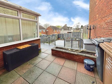 3 bedroom Semi-detached house for sale in Windmill Street, Swadlincote, DE11