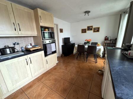 3 bedroom Semi-detached house for sale in Windmill Street, Swadlincote, DE11