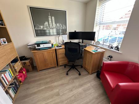 4 bedroom Detached house for sale in Marley Way, Drakelow, Burton-on-Trent, DE15