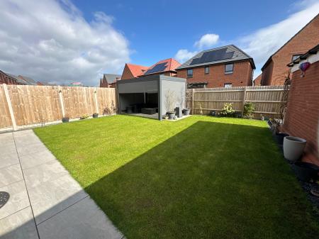 4 bedroom Detached house for sale in Marley Way, Drakelow, Burton-on-Trent, DE15