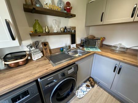 4 bedroom Detached house for sale in Marley Way, Drakelow, Burton-on-Trent, DE15