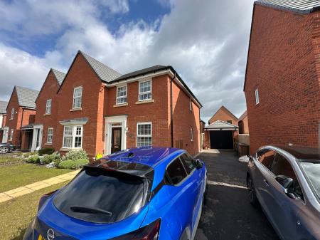 4 bedroom Detached house for sale in Marley Way, Drakelow, Burton-on-Trent, DE15