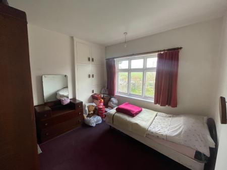 3 bedroom Semi-detached house for sale in Mead Walk, Stapenhill, Burton-on-Trent, DE15