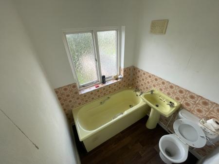 3 bedroom Semi-detached house for sale in Mead Walk, Stapenhill, Burton-on-Trent, DE15