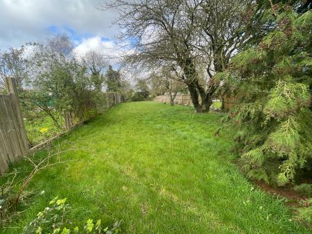 3 bedroom Semi-detached house for sale in Mead Walk, Stapenhill, Burton-on-Trent, DE15