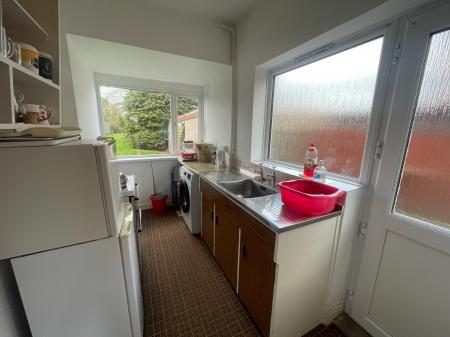 3 bedroom Semi-detached house for sale in Mead Walk, Stapenhill, Burton-on-Trent, DE15