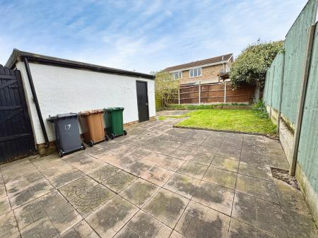 3 bedroom Semi-detached house for sale in Wellwood Road, Newhall, Swadlincote, Derbyshire, DE11