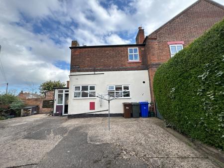 3 bedroom Character Property for sale in Eton Road, Burton-on-Trent, DE14