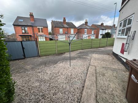 3 bedroom Character Property for sale in Eton Road, Burton-on-Trent, DE14