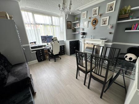 3 bedroom Character Property for sale in Eton Road, Burton-on-Trent, DE14