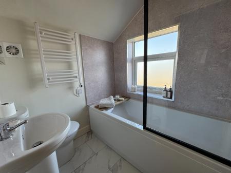 2 bedroom Terraced House to let in Wetmore Road, Burton-On-Trent, DE14