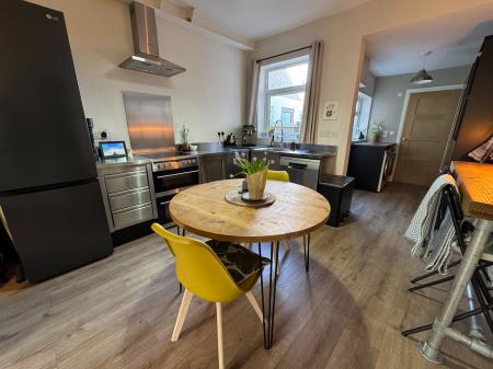 2 bedroom Terraced House to let in Wetmore Road, Burton-On-Trent, DE14