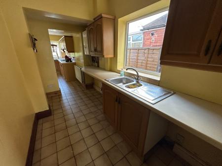 4 bedroom Semi-detached house for sale in Bretlands Way, Stapenhill, Burton-on-Trent, DE15