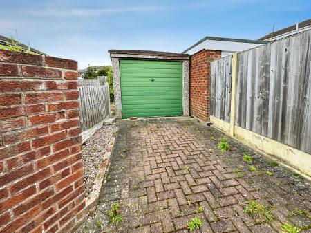 2 bedroom End of terrace house for sale in Fabis Close, Swadlincote, Derbyshire, DE11