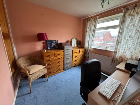 2 bedroom End of terrace house for sale in Fabis Close, Swadlincote, Derbyshire, DE11