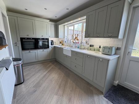 4 bedroom Detached house for sale in Thistle Close, Woodville, Swadlincote, Derbyshire, DE11