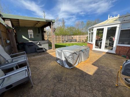 4 bedroom Detached house for sale in Thistle Close, Woodville, Swadlincote, Derbyshire, DE11