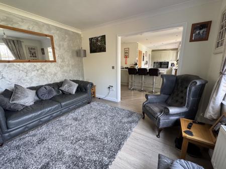 4 bedroom Detached house for sale in Thistle Close, Woodville, Swadlincote, Derbyshire, DE11