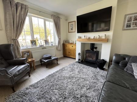 4 bedroom Detached house for sale in Thistle Close, Woodville, Swadlincote, Derbyshire, DE11