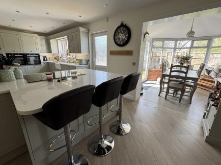 4 bedroom Detached house for sale in Thistle Close, Woodville, Swadlincote, Derbyshire, DE11