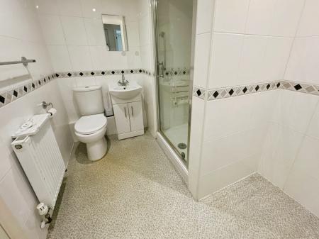 2 bedroom Bungalow for sale in Chestnut Green, Church Gresley, Swadlincote, Derbyshire, DE11