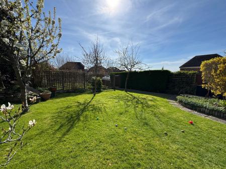 4 bedroom Detached house for sale in Eureka Road, Midway, Swadlincote, Derbyshire, DE11