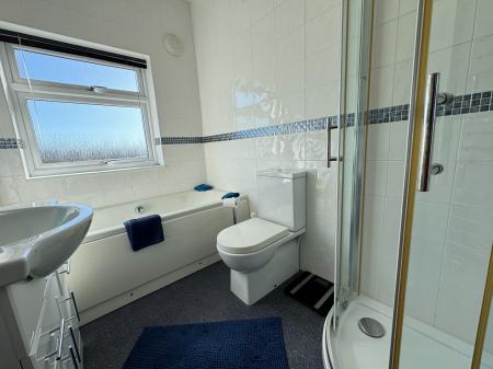 4 bedroom Detached house for sale in Eureka Road, Midway, Swadlincote, Derbyshire, DE11