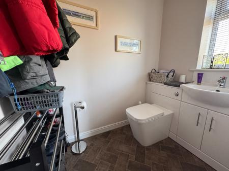 4 bedroom Detached house for sale in Eureka Road, Midway, Swadlincote, Derbyshire, DE11