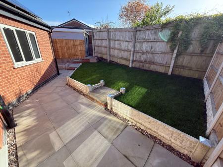 2 bedroom Bungalow to let in Valley Rise, Swadlincote, Newhall, DE11