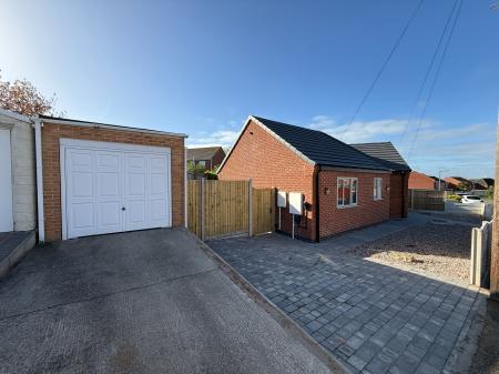 2 bedroom Bungalow to let in Valley Rise, Swadlincote, Newhall, DE11
