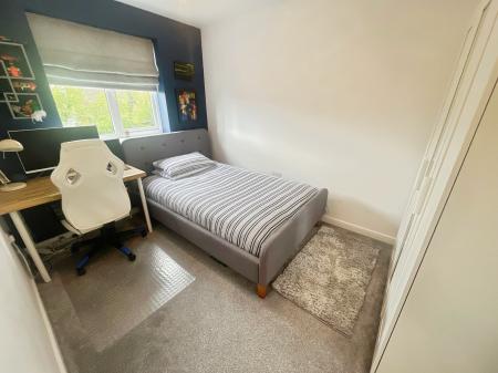 4 bedroom Detached house for sale in St Marys Drive, Stretton, Burton-on-Trent, DE13