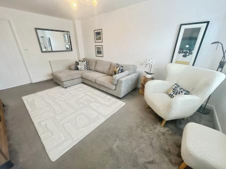 4 bedroom Detached house for sale in St Marys Drive, Stretton, Burton-on-Trent, DE13