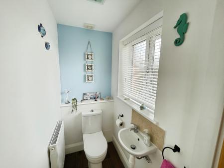 3 bedroom End of terrace house for sale in Farman Row Henhurst Ridge, Burton-on-Trent, DE13