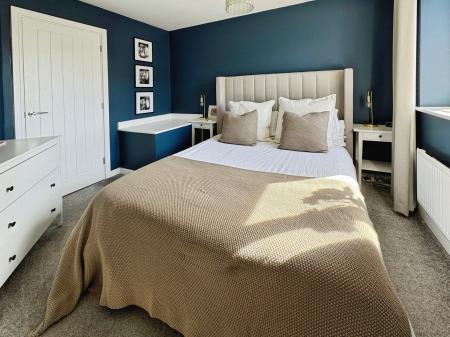 3 bedroom Semi-detached house for sale in Knight Drive, Burton-on-Trent, DE13