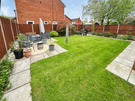 4 bedroom Detached house for sale in Athlestan Way, Stretton, Burton-on-Trent, DE13