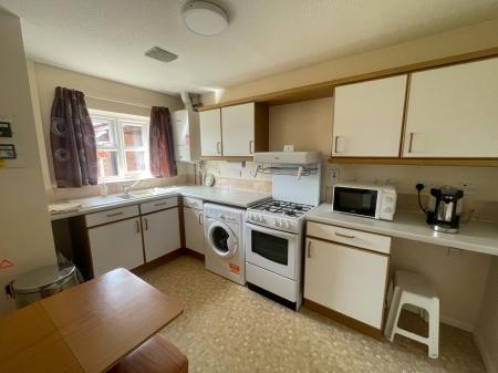 2 bedroom Bungalow for sale in Holly Green, Stapenhill, Burton-on-Trent, DE15