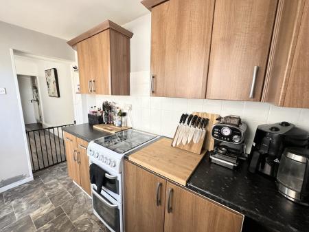 2 bedroom Terraced House for sale in Oxford Street, Swadlincote, DE11