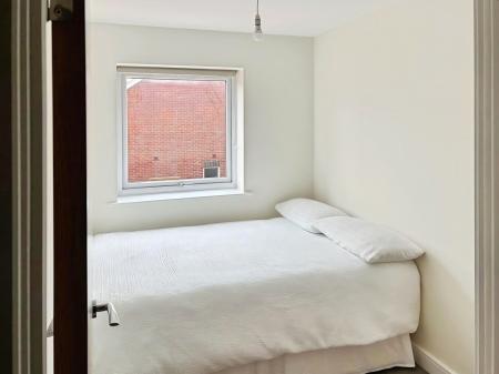 4 bedroom Town house for sale in Mayflower Drive, Burton-on-Trent, DE14