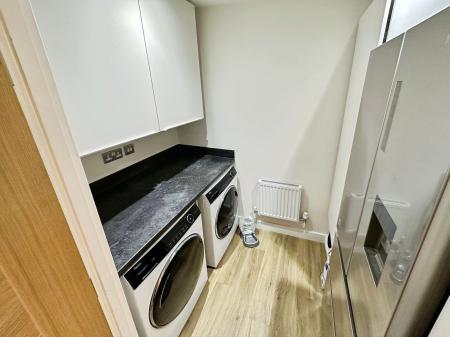 4 bedroom Town house for sale in Mayflower Drive, Burton-on-Trent, DE14