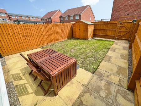 4 bedroom Town house for sale in Mayflower Drive, Burton-on-Trent, DE14