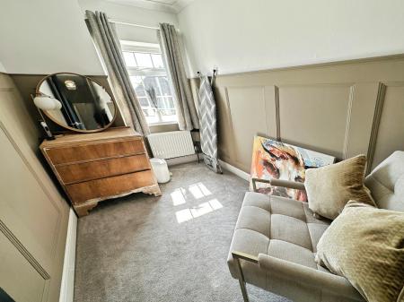 4 bedroom End of terrace house for sale in Main Street, Newhall, Swadlincote, Derbyshire, DE11